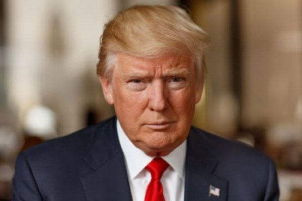 في ظهور نادر مع جدّها.. كاي ترامب تسرق الأضواء من الجميع…شاهدوا كيف اصبحت