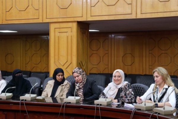 محافظ الإسماعيلية يلتقي المهندسين الجدد لدعم الإدارات الهندسية بالمراكز والمدن والأحياء